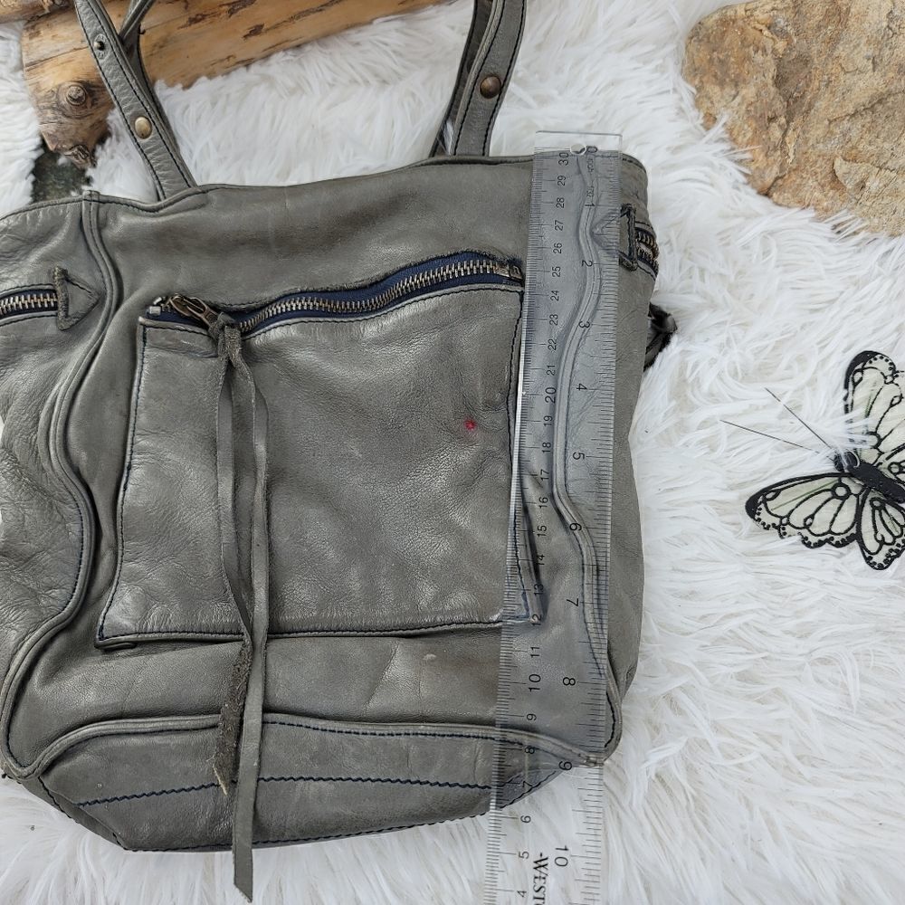 Zadig and Voltaire slouchy leather cargo bag - Picture 6 of 13